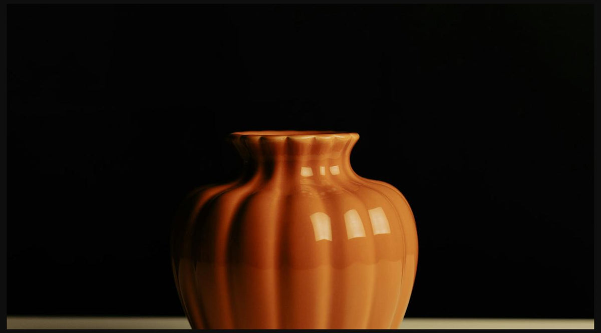 Ribbed Ceramic Vase – Sand